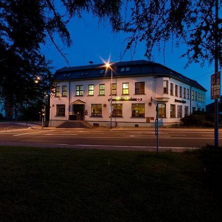 Hotel Slavia Boskovice Buitenkant foto