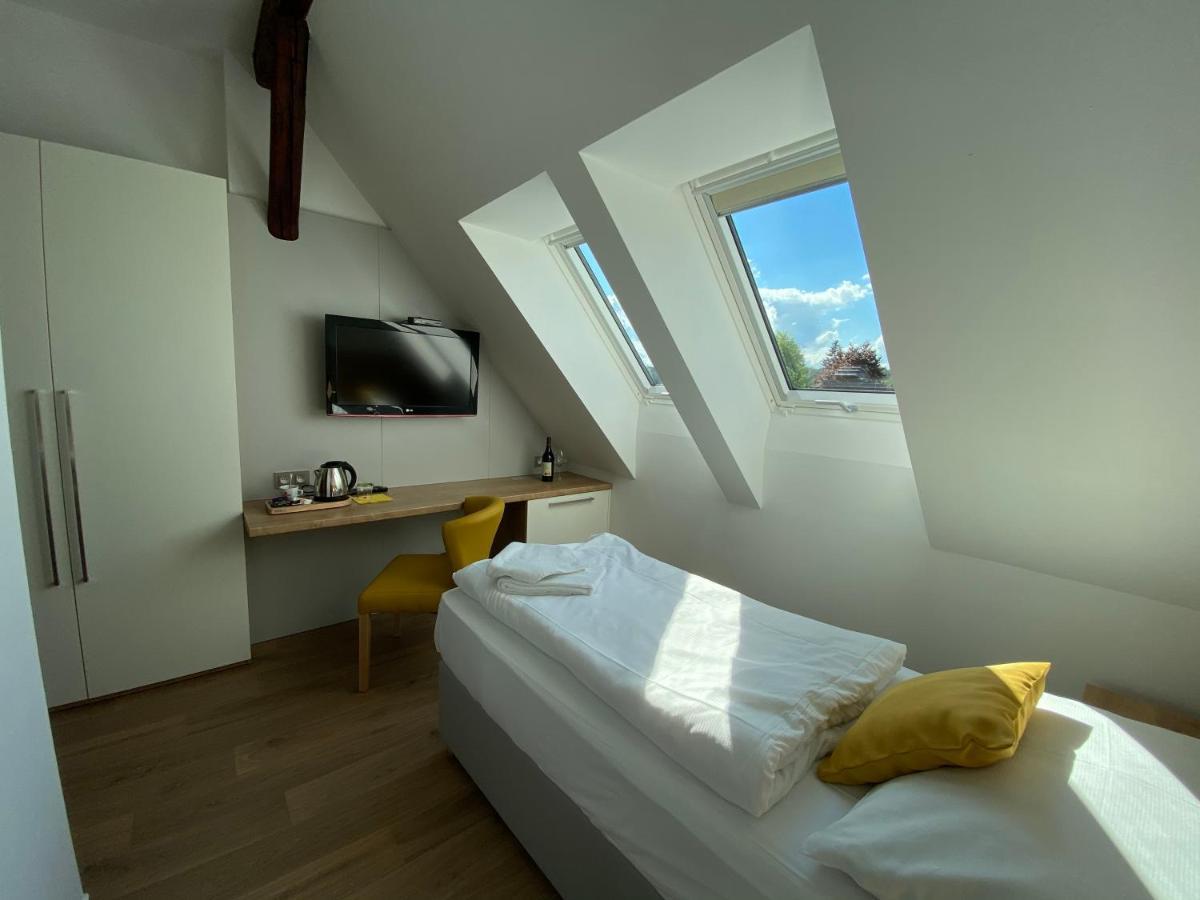 Hotel Slavia Boskovice Buitenkant foto