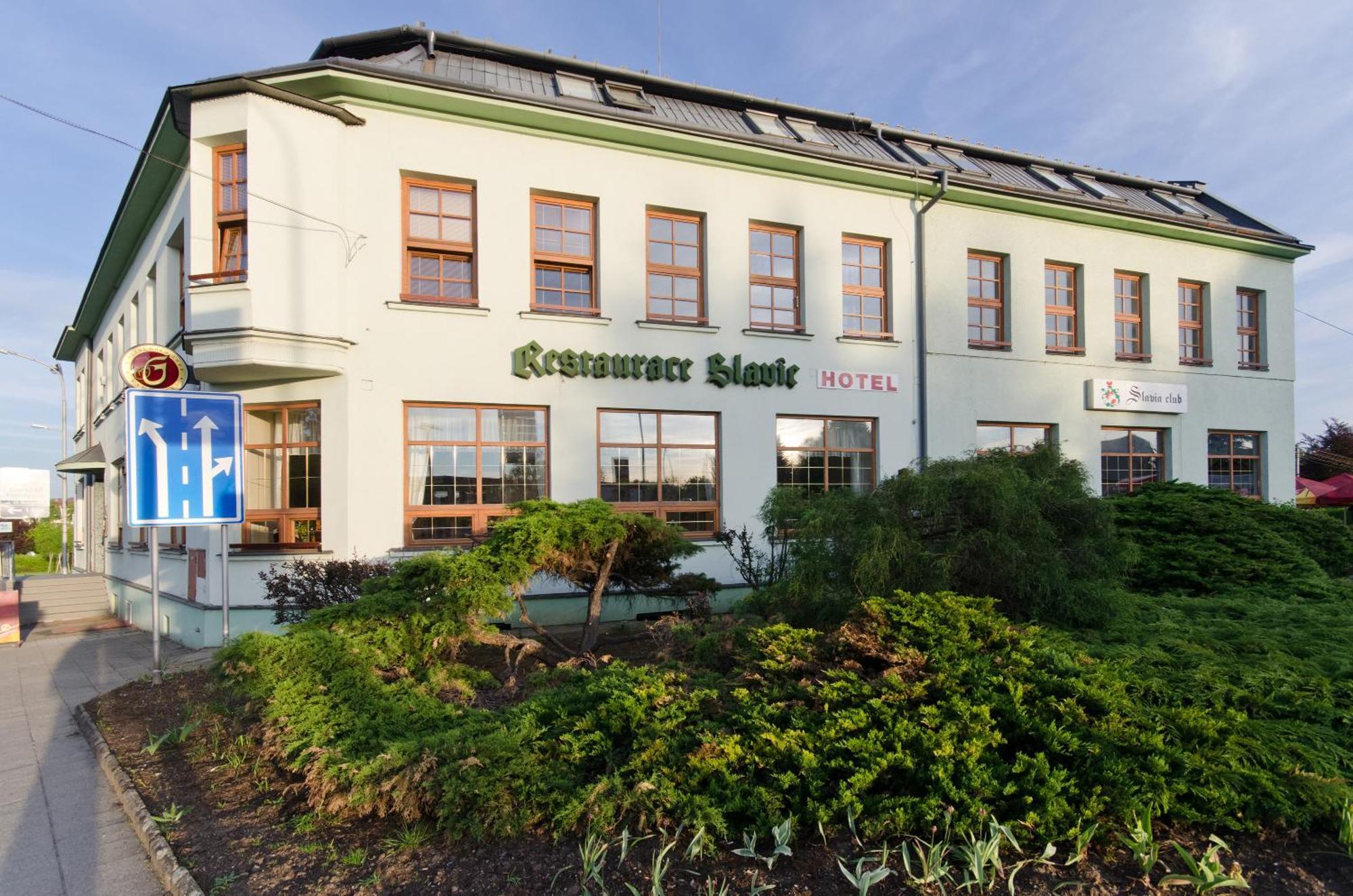Hotel Slavia Boskovice Buitenkant foto