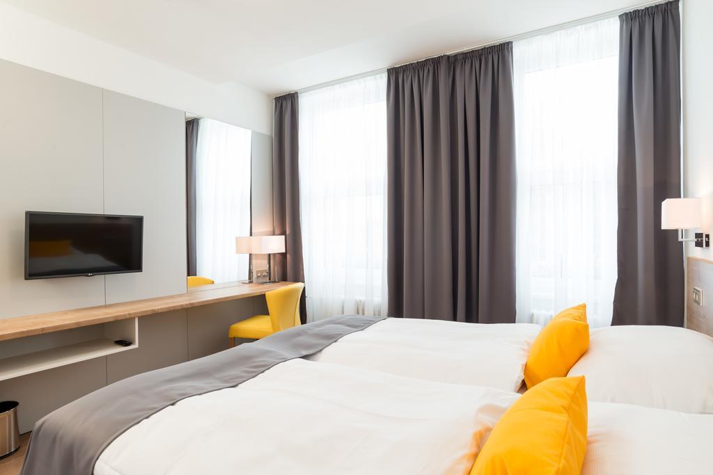 Hotel Slavia Boskovice Buitenkant foto