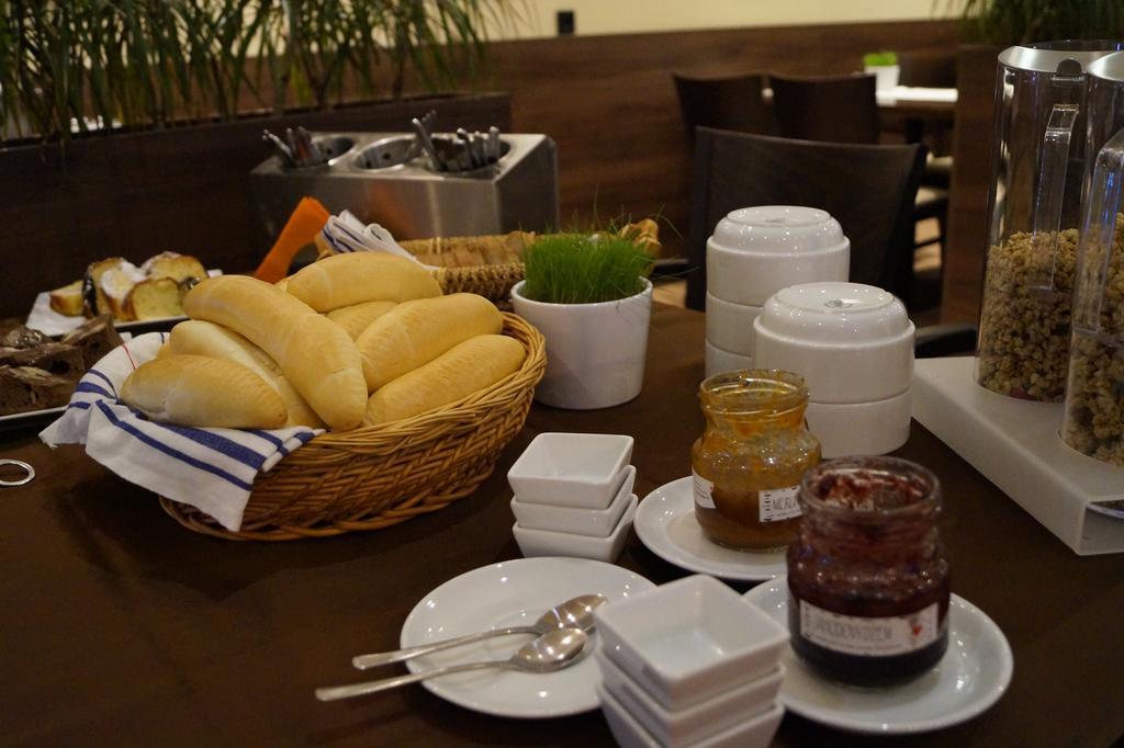 Hotel Slavia Boskovice Buitenkant foto